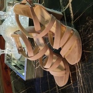 Chinese Laundry women's chucky heels